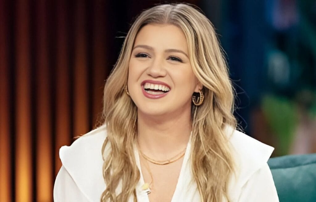 Kelly Clarkson showing her healthy lifestyle changes in 2024.