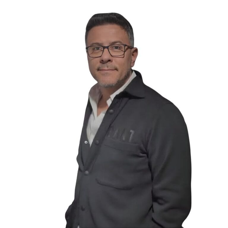 Neck Lift Portrait of Prof. Dr. Özgür Pilancı, plastic surgeon on the Vivid Clinic team