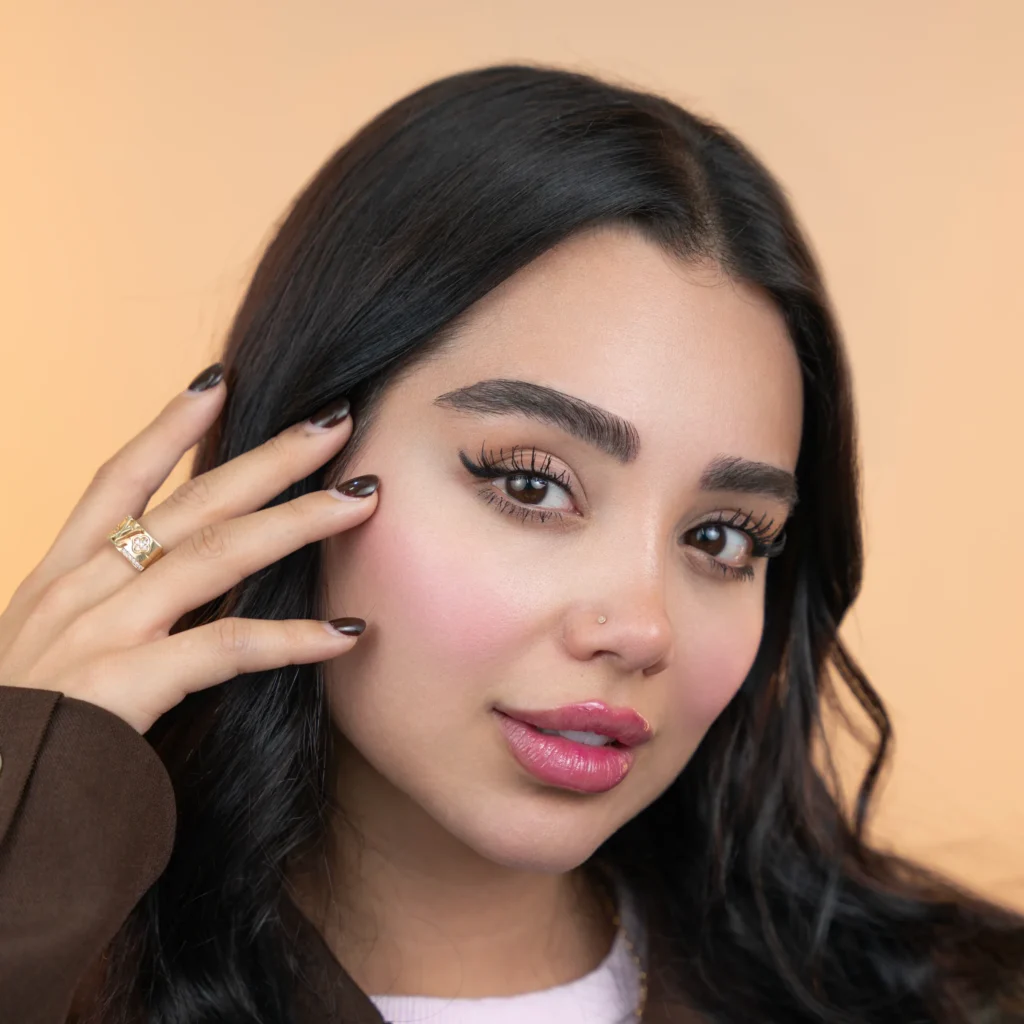 Трансплантация на вежди в Турция преди и след резултати във Vivid Clinic Istanbul